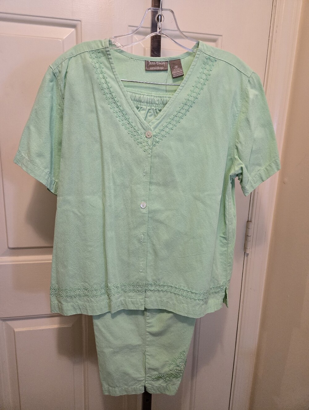 Jane Ashley Pastel Mint Embroidered Button-Front Top and Capris